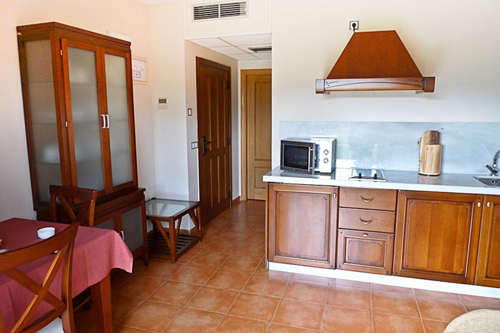 Apartamentos Rurales Antojanes Granda  Phòng bức ảnh