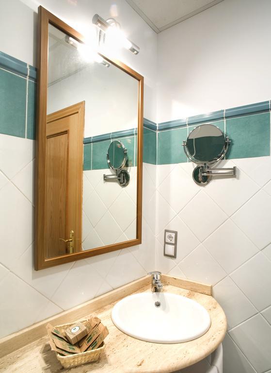 Apartamentos Rurales Antojanes Granda  Phòng bức ảnh