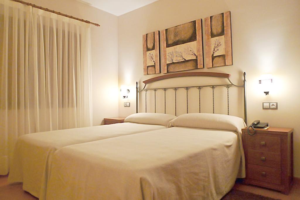 Apartamentos Rurales Antojanes Granda  Phòng bức ảnh
